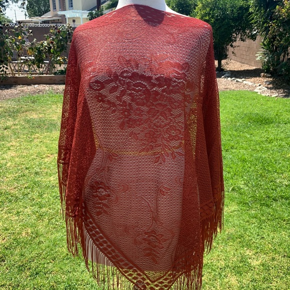 Other - Beautiful terracotta vintage shawl
